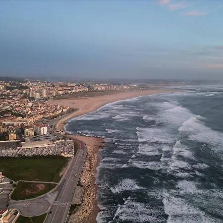 Family & Pet Friendly & Fast Wi-fi Figueira da Foz