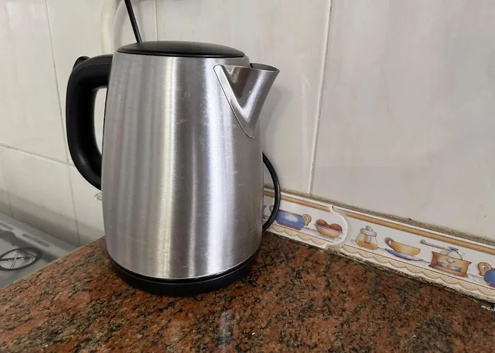 Family & Pet Friendly & Fast Wi-fi Apartment